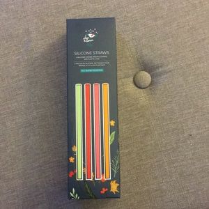 Silicone Straws, Brush Cleaner and Plastic Case